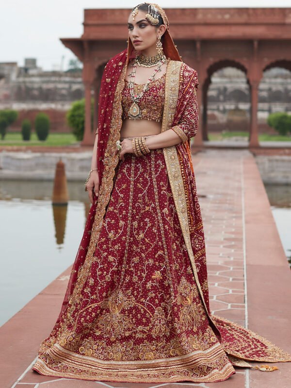 Exquisite Lehenga Choli Bridal Ensemble